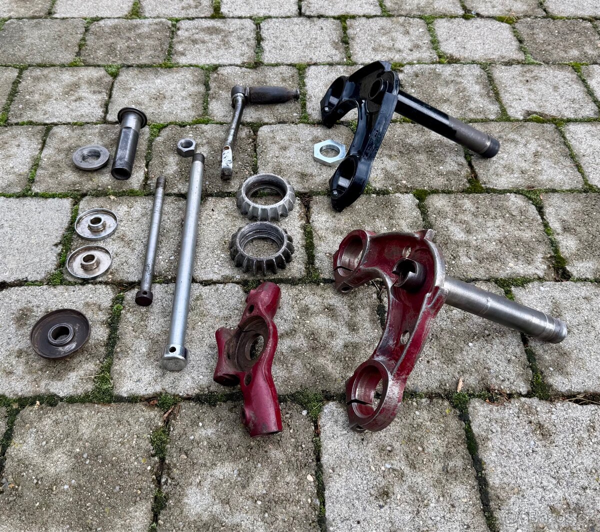 Jawa pérák, kývačka, Ogar - díly - 10