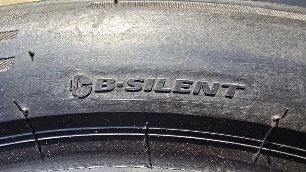 Letní pneu 245/45/18 Bridgestone - 10