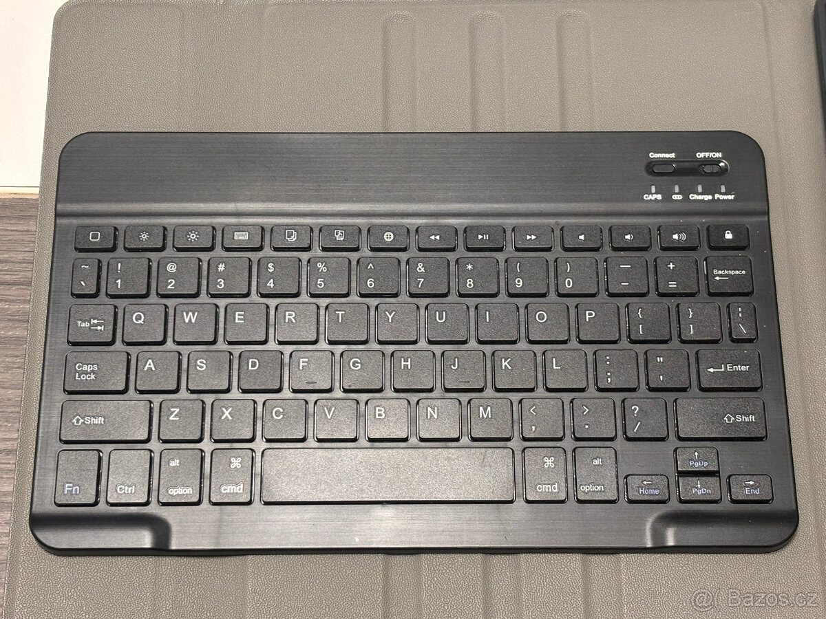 iPad 8. generace (A2270) 32 GB Wi-Fi – s klávesnicí, perem a - 10