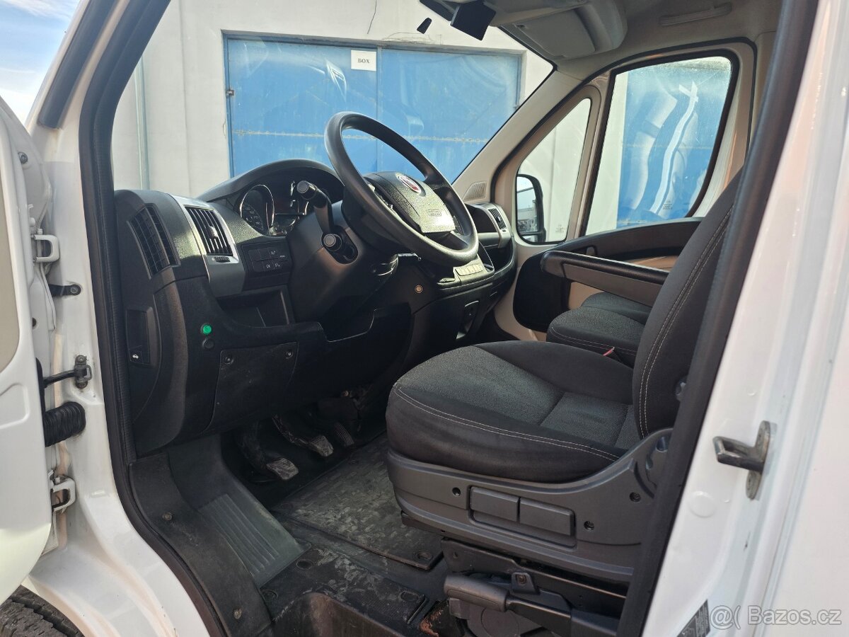 Fiat Ducato 2.3 JTD skříň 8 palet, tempomat, klima - 10