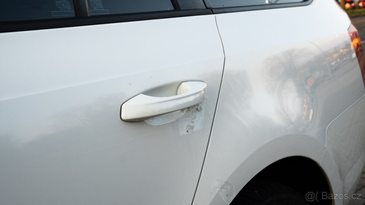 Škoda Octavia III COMBI dvě sady kol - 10