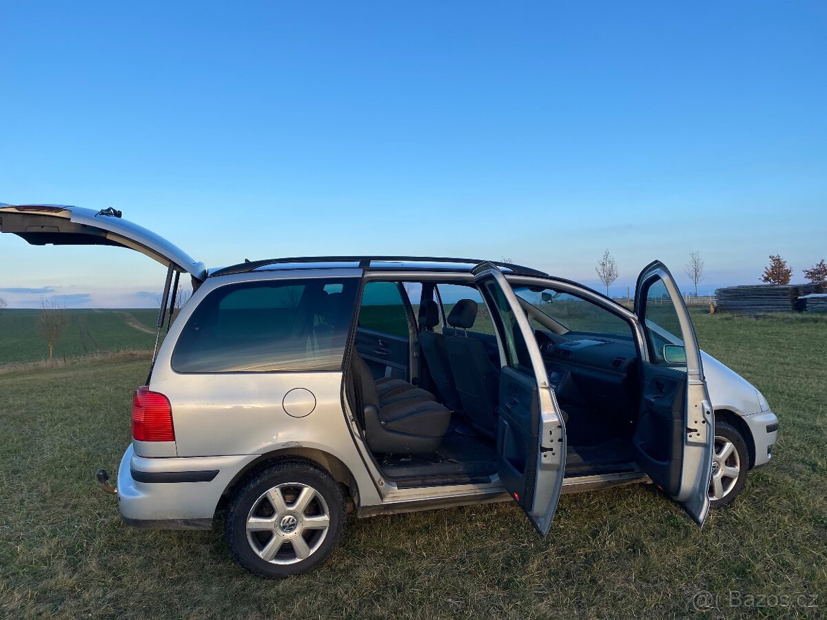 VW Sharan 7 míst 1.9 TDI 96 KW - 10