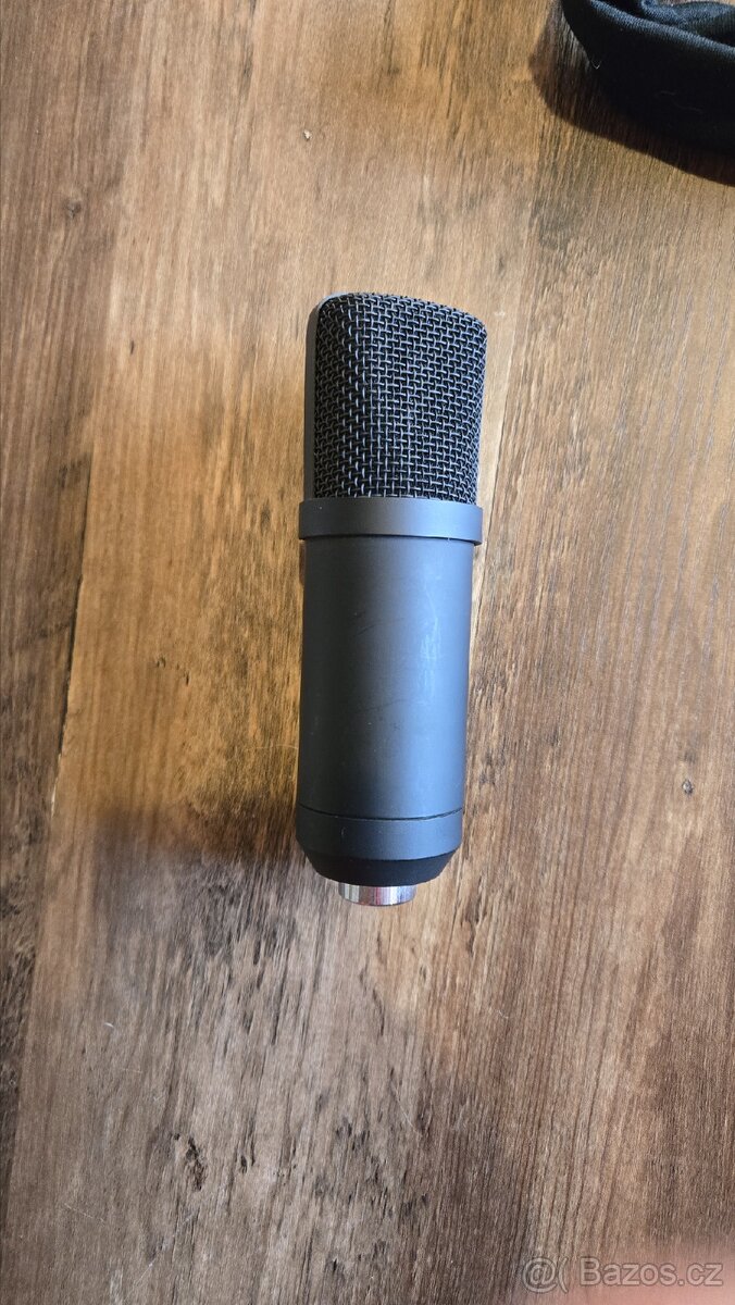 Mackie Big Knob Studio Bundle - 10