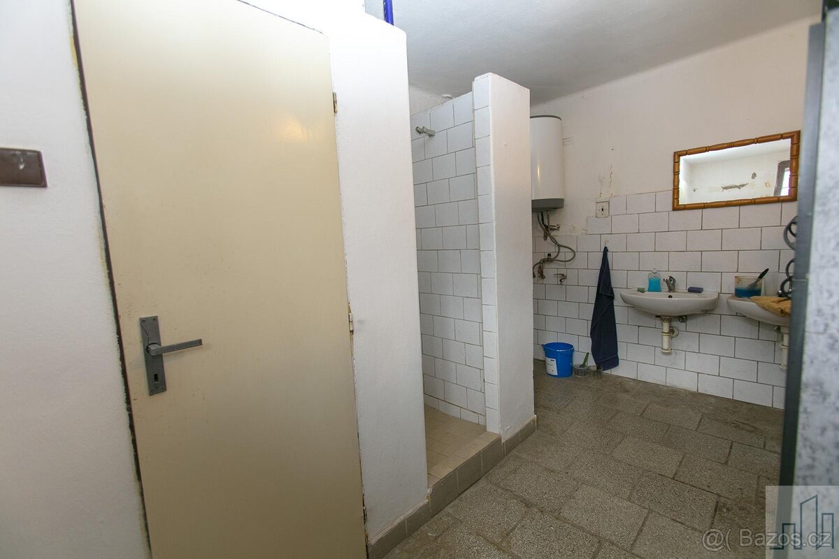 Prodej výrobních prostor v obci Lahošť, okr. Teplice - 10