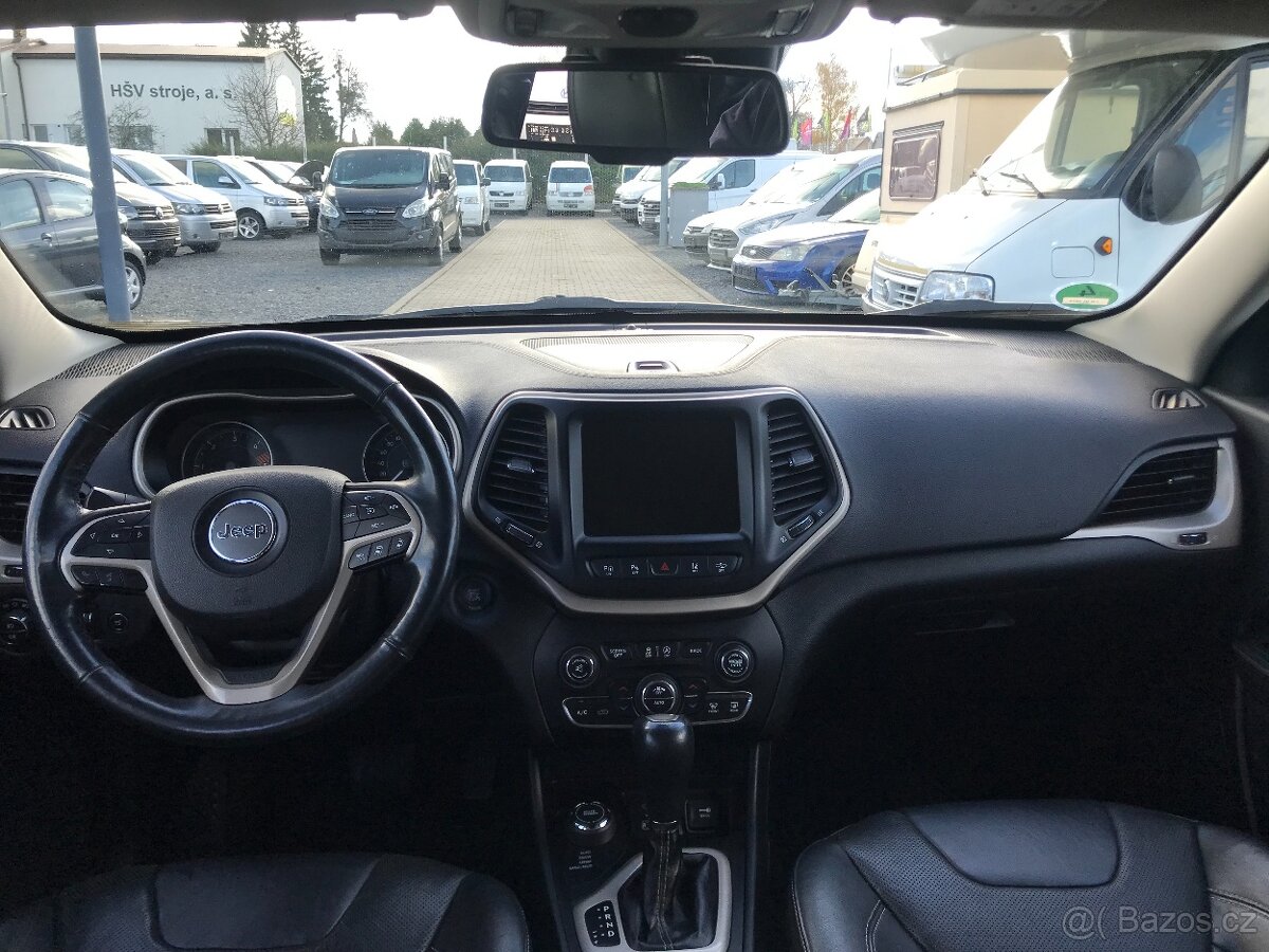 Jeep Cherokee 2,0 - 10