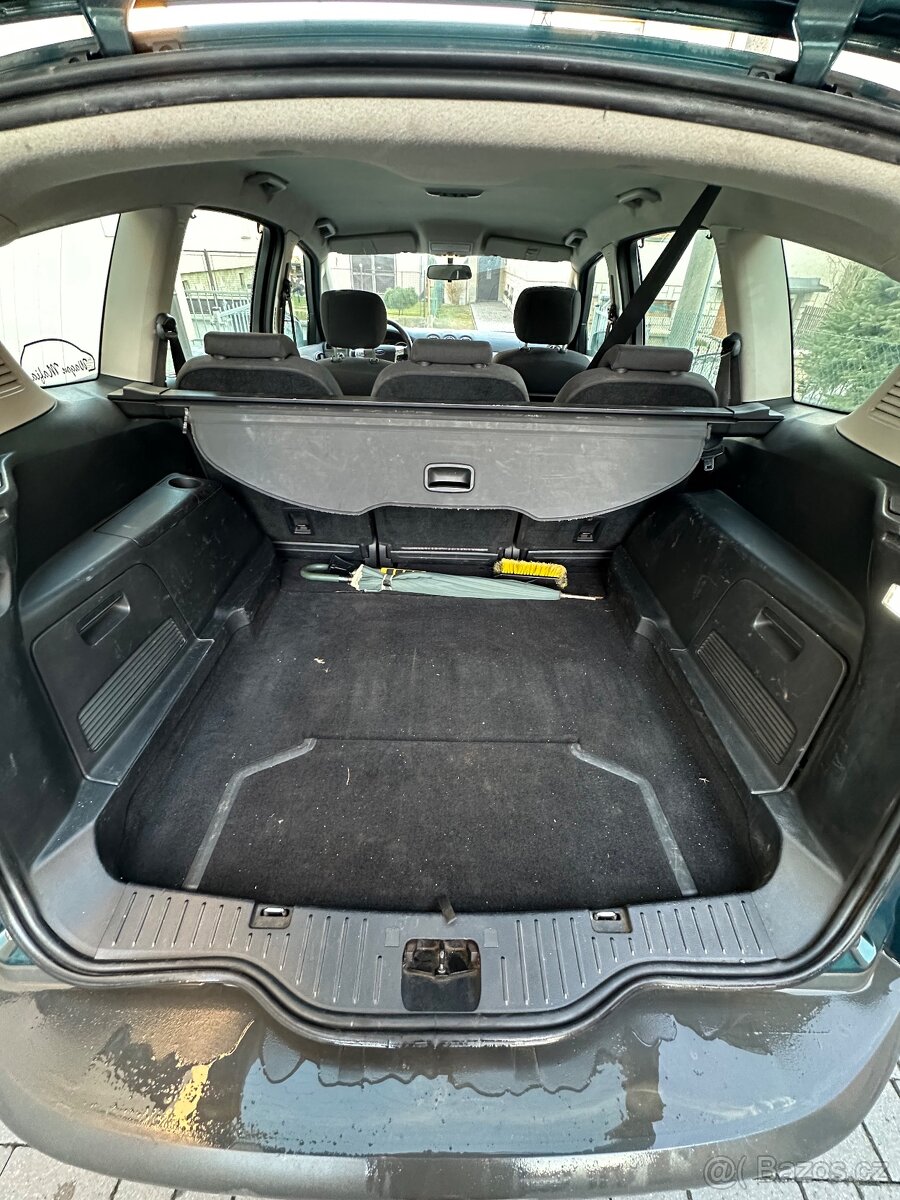 Ford S-Max 2.0TDCi manuál 6kvalt - 10