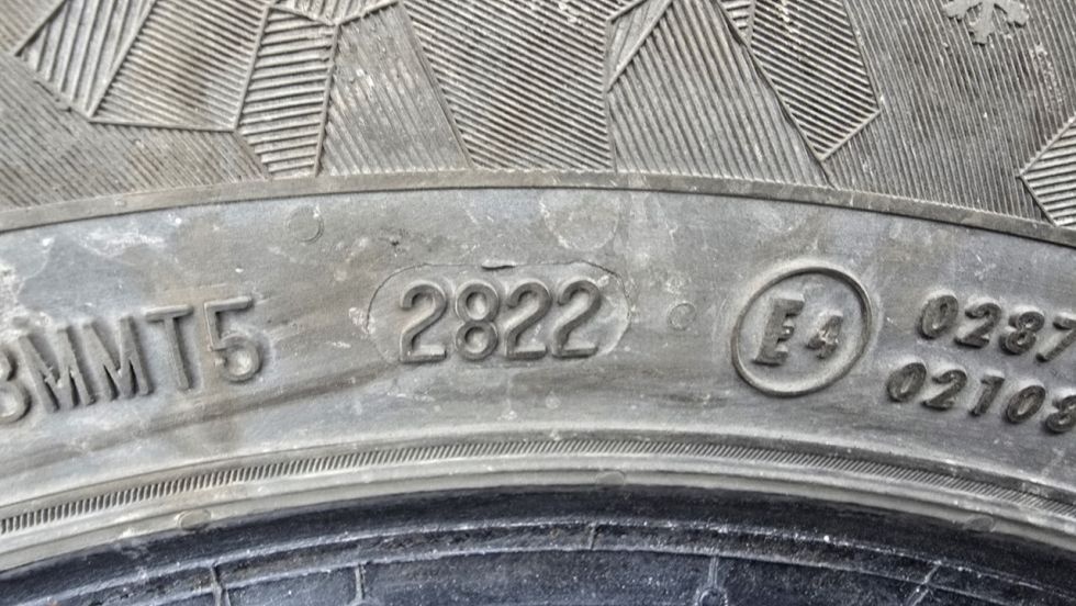 Zimní pneu 195/65/15 Semperit - 10