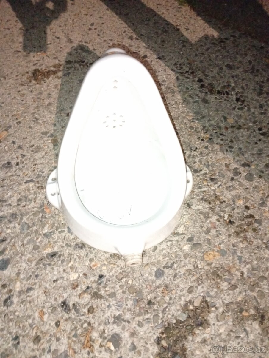 Umyvadla, bidety a WC - 10