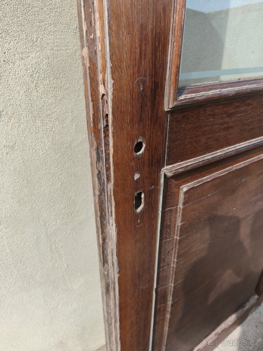 Dveře levé atypické, nejspíše 85, masiv - dub - 10