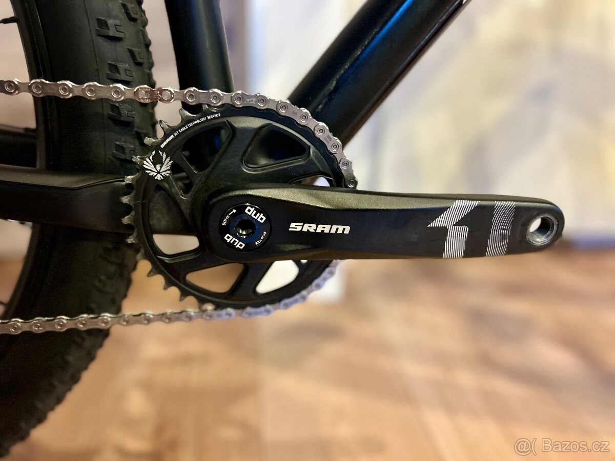 Specialized Epic HT 29” L jen 900km - 10