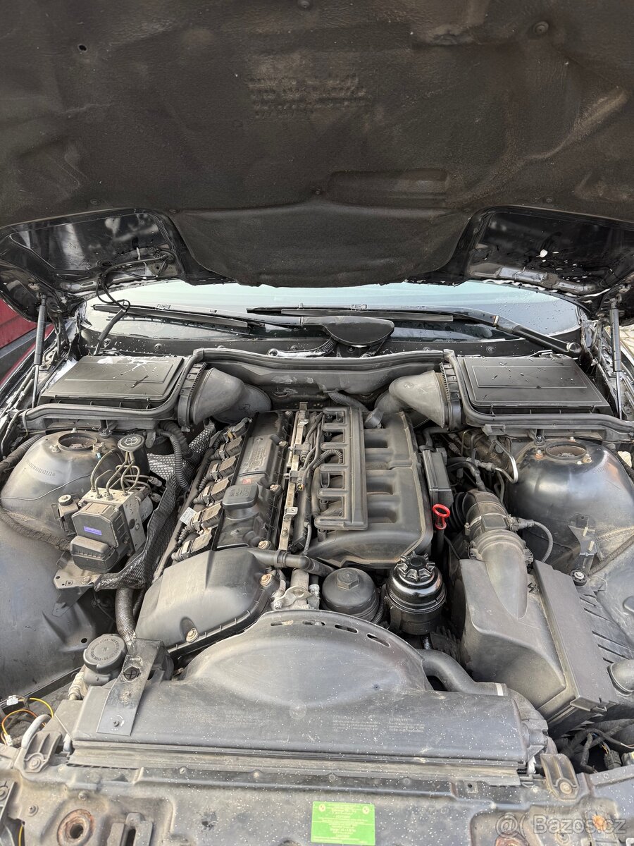 BMW 525i touring - 10