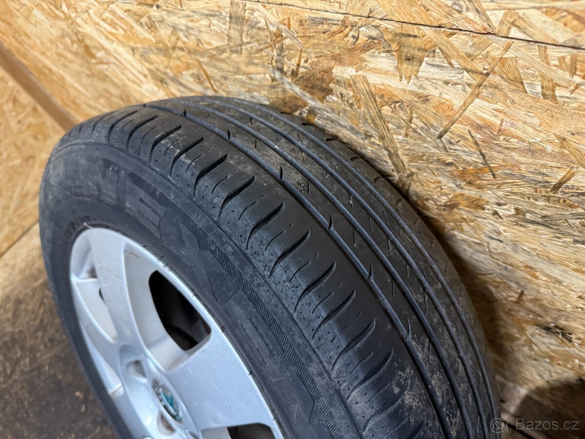 SADA ALU KOL ŠKODA 1Z0601025K 5x112 57,1mm ET47 195/65 R15 - 10