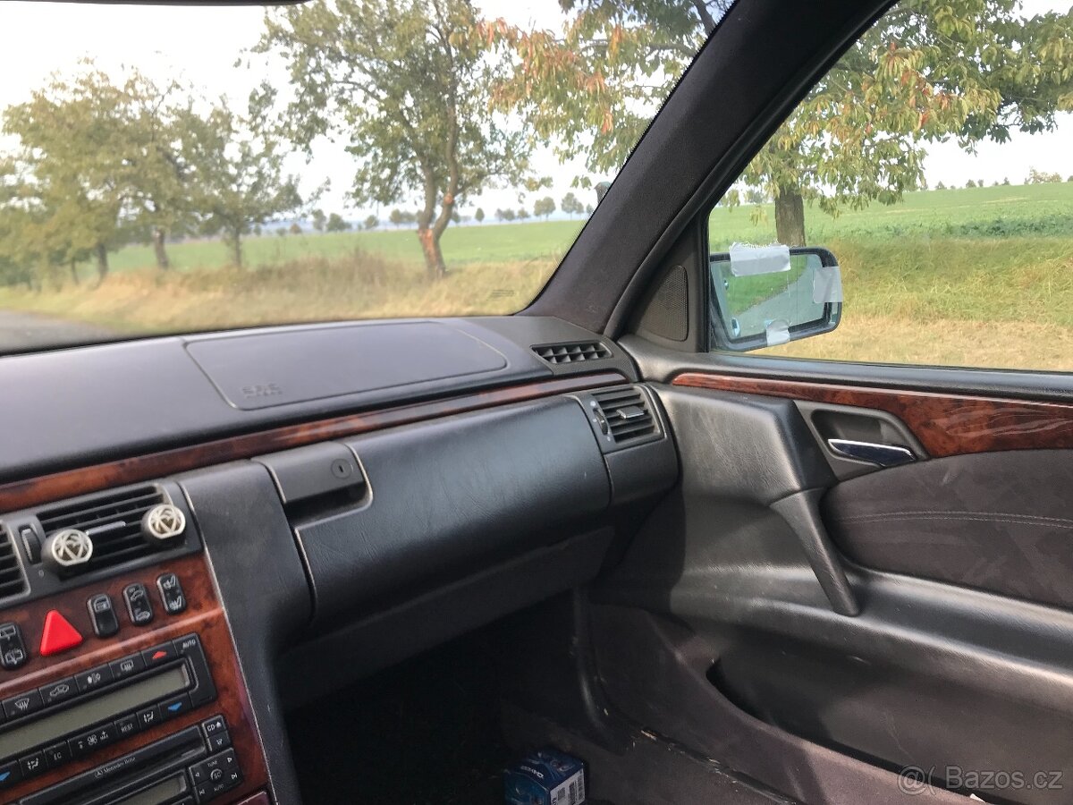 Mercedes E300td w210 om606 combi - 10