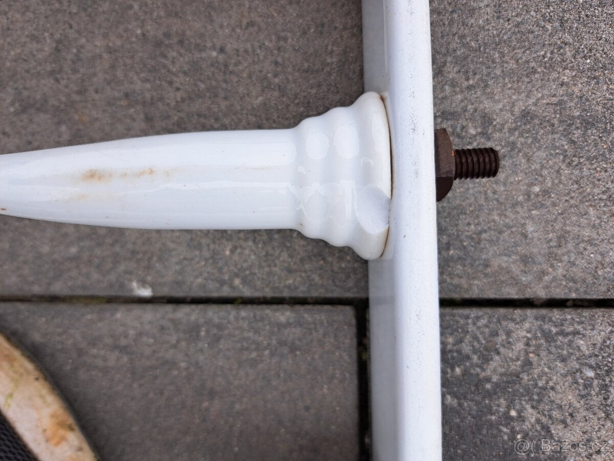 Řeznický věšák - 10