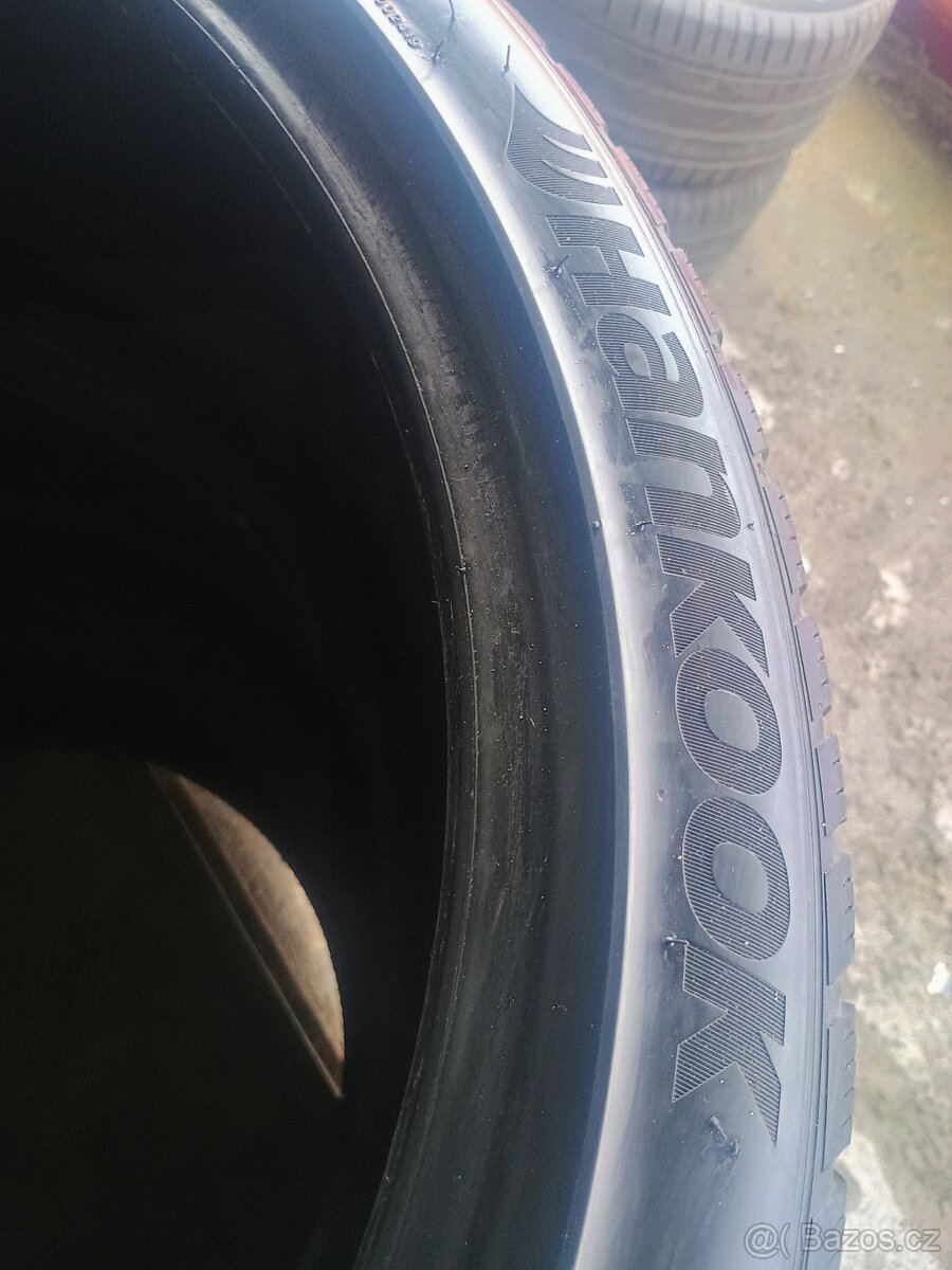 Sada zimních pneu HANKOOK 295/35/23 - 10