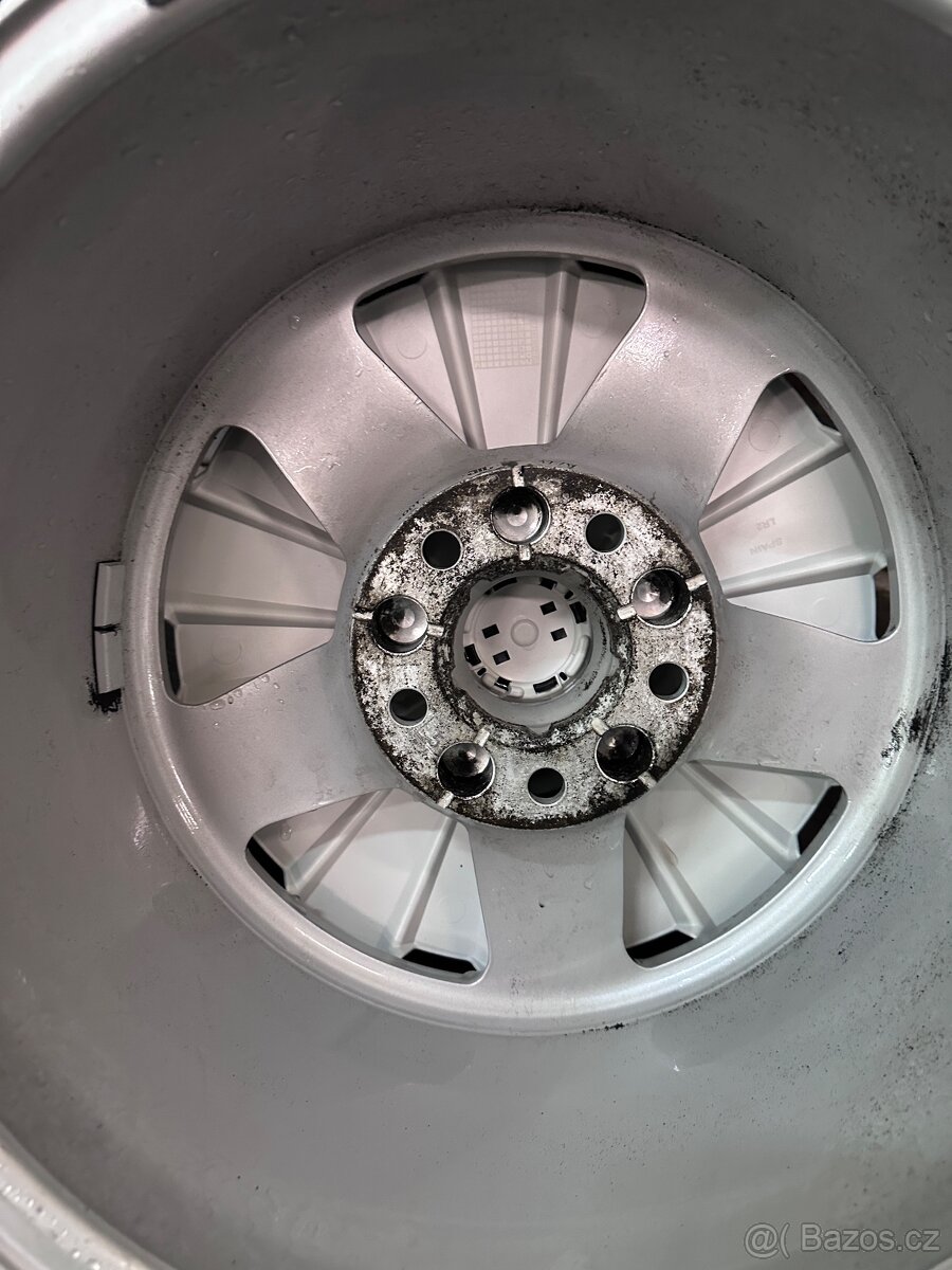 5x112 R16 7J ET35 Audi + 205/60 - 10