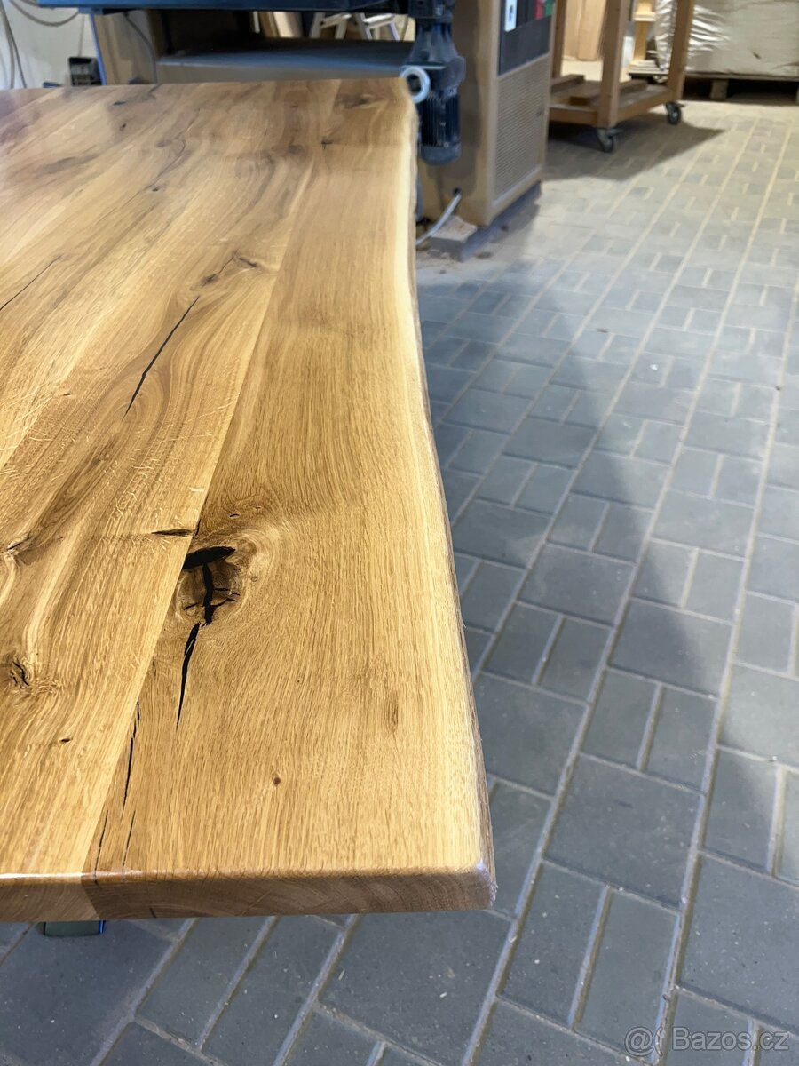 Dubový jídelní stůl - doprava ZDARMA - 10