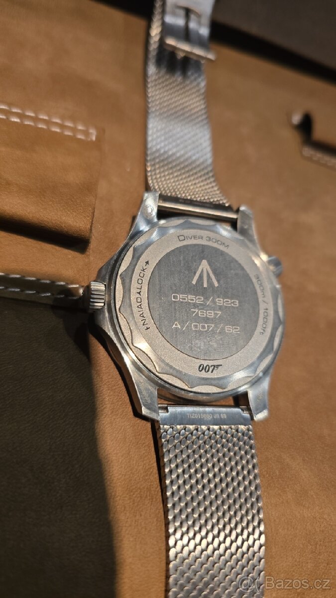 Omega Seamaster 300m Diver 007 Bond - 10