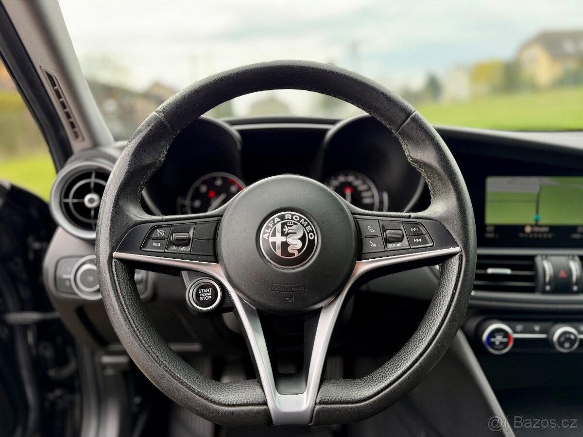 Alfa Romeo Giulia 2.2 JTDM Basis Nebourané Servisováno - 10
