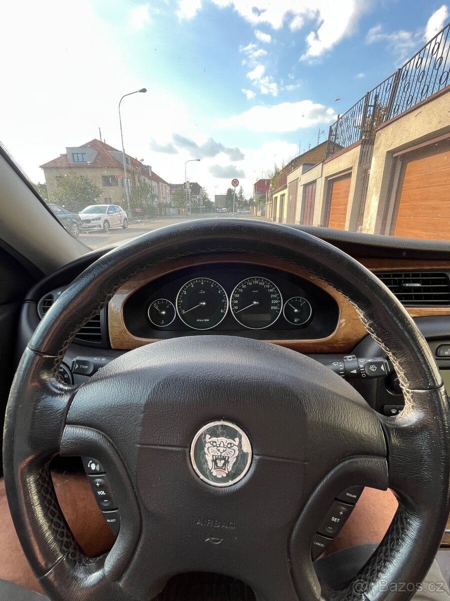 Jaguar X-Type V6 - 2.0 Executive - 10