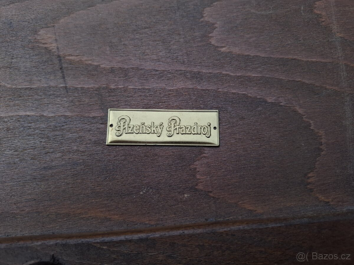 13x stoly z restaurace hospody - 10