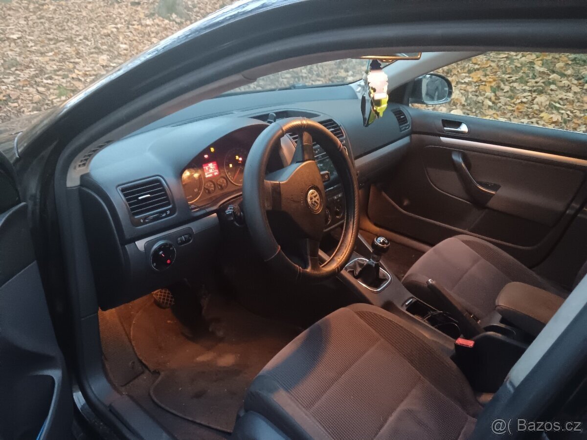 Prodám vymnenim Volkswagen Jetta 1.9 tdi 77 ke rv 2008 - 10