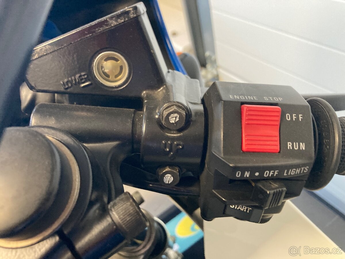 SUZUKI GSX-R 750 - 10