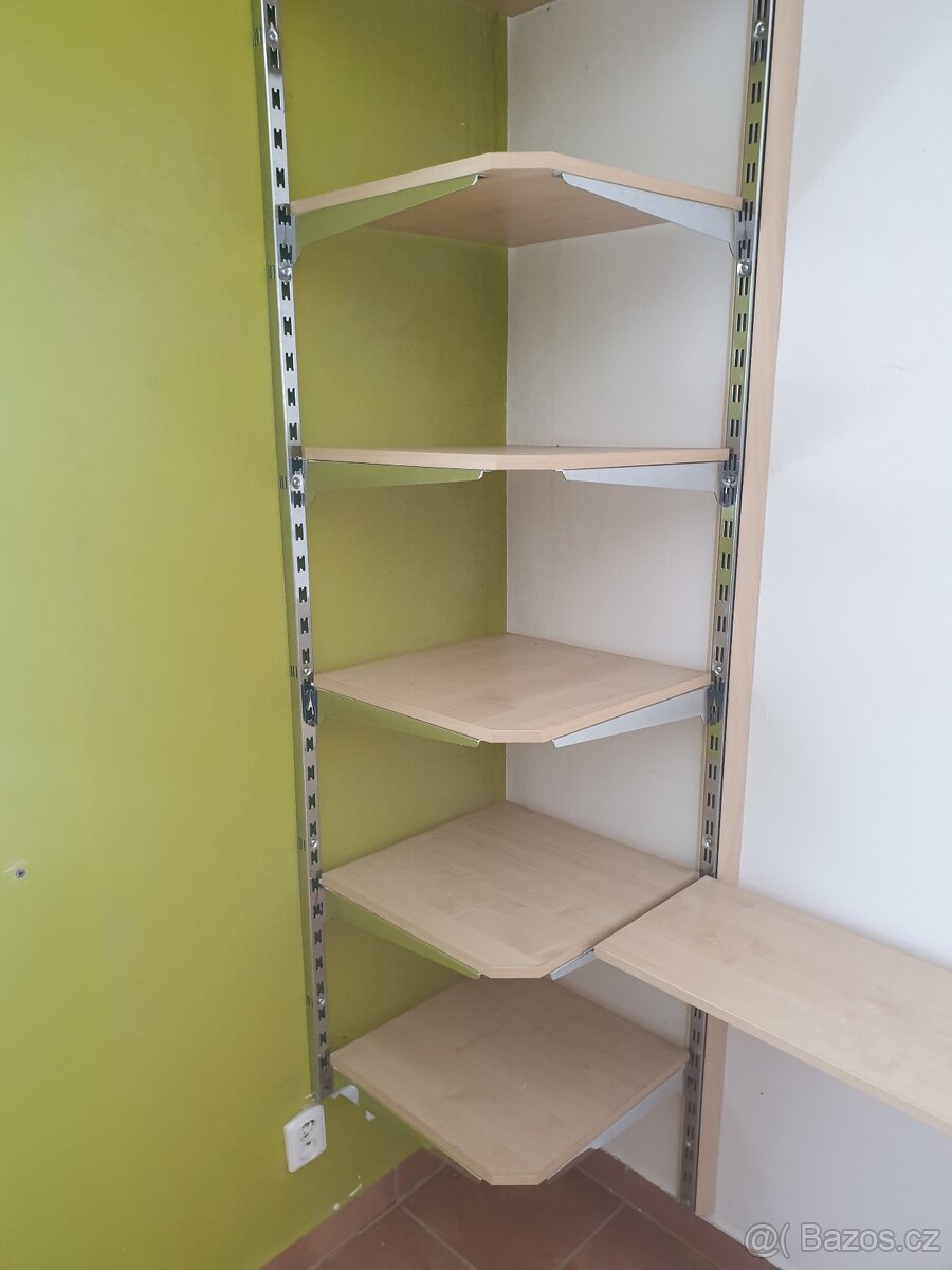 Vybavení prodejny (stojany, štendry, drátěné koše, ramínka) - 10