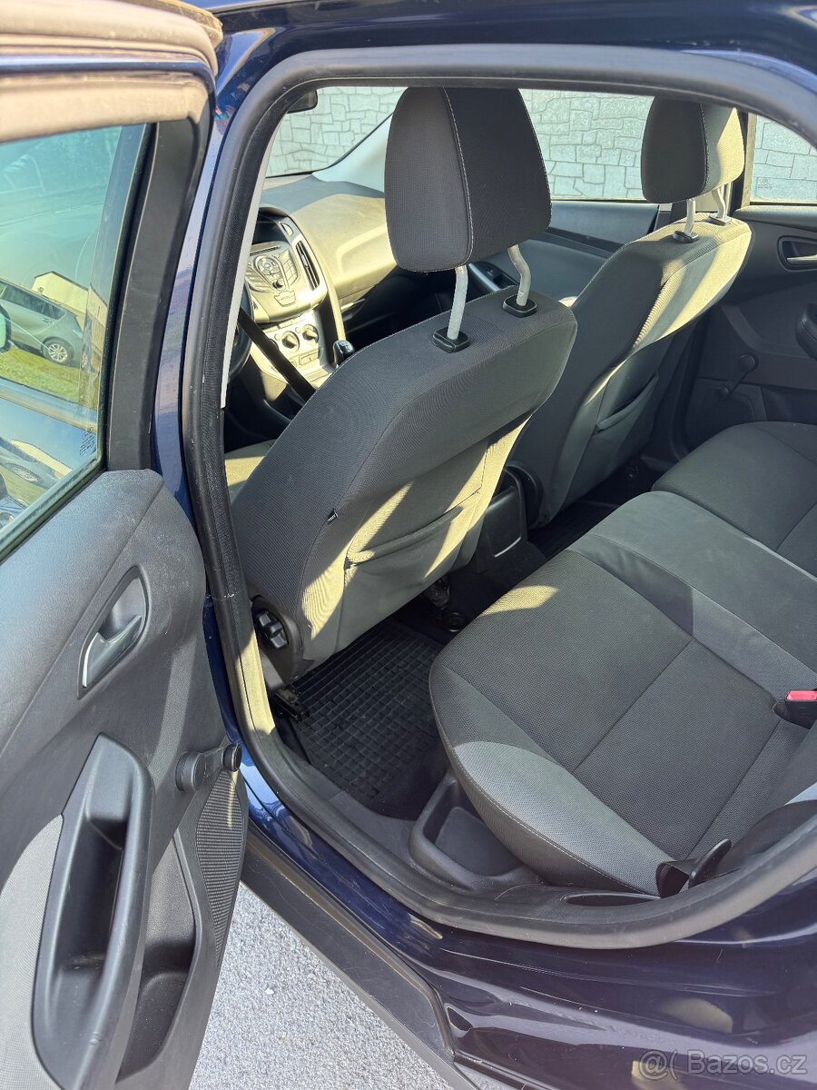 Ford Focus 1.6 TDCI - 10