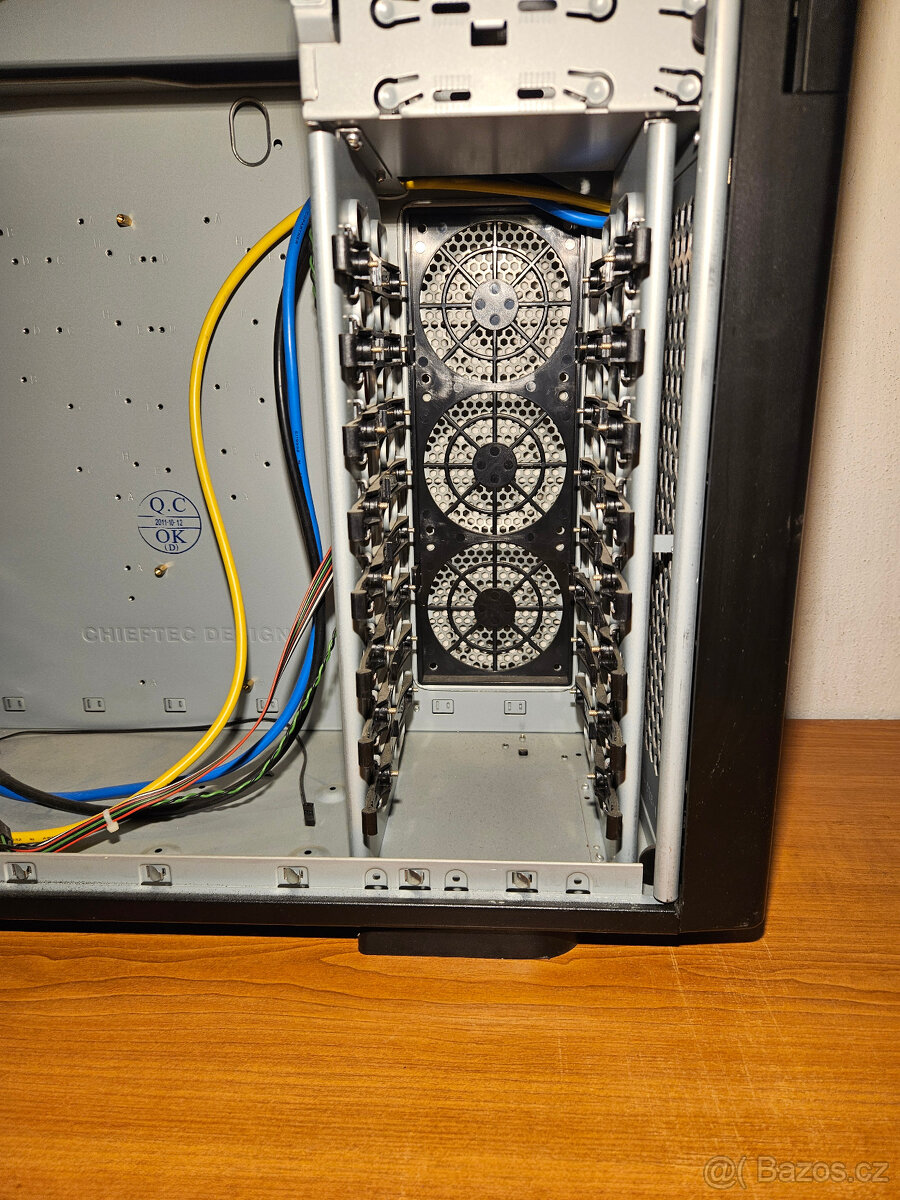 Bedna Chieftec Bravo pro 8xHDD - vhodné pro NAS - 10