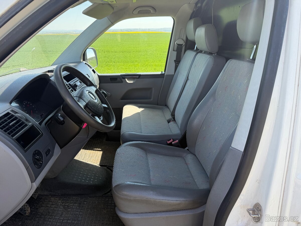 VW Transporter T5 1.9 - 10