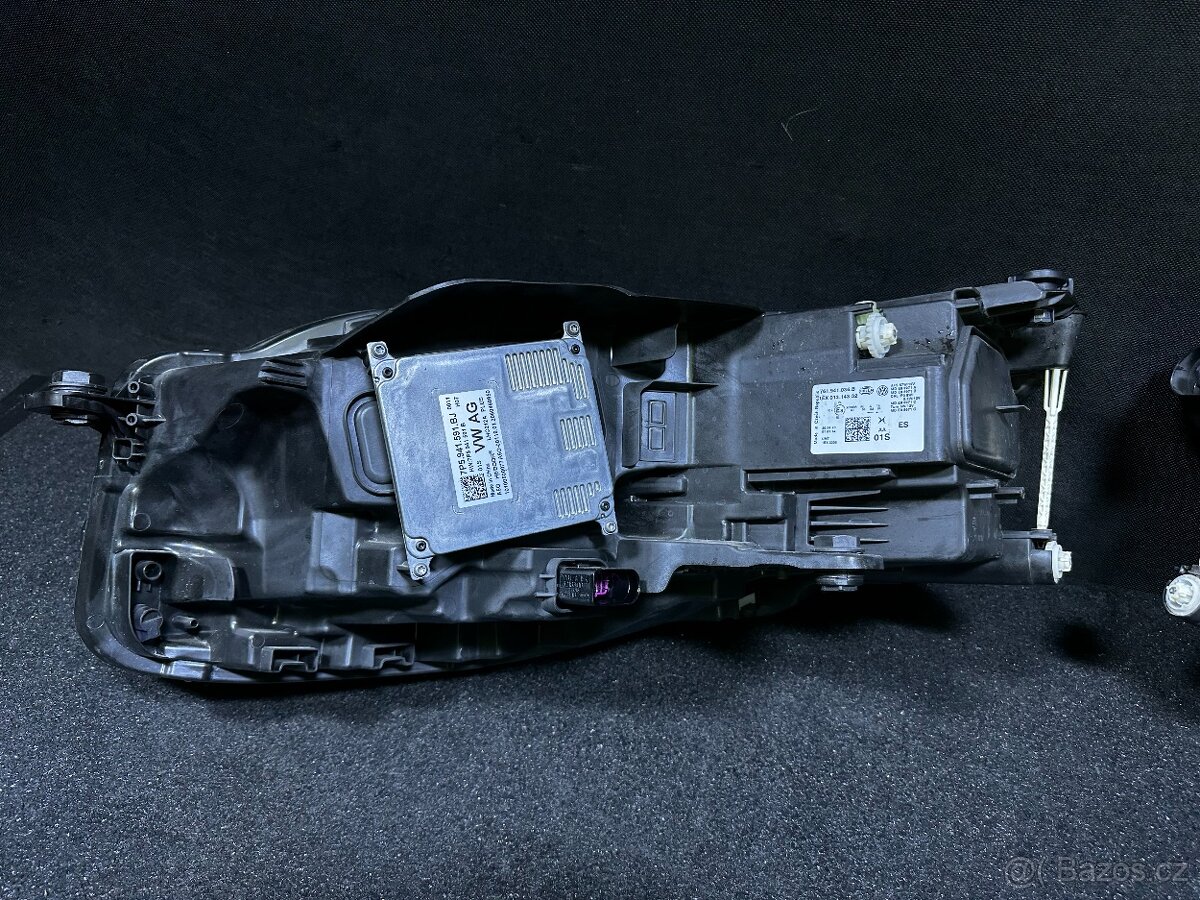 VW Touareg III 3 Predni svetla FULL Led Kapota - 10