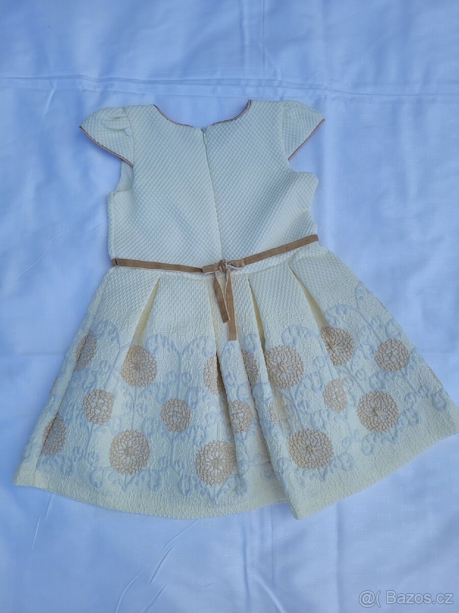 Dívčí šaty - 10