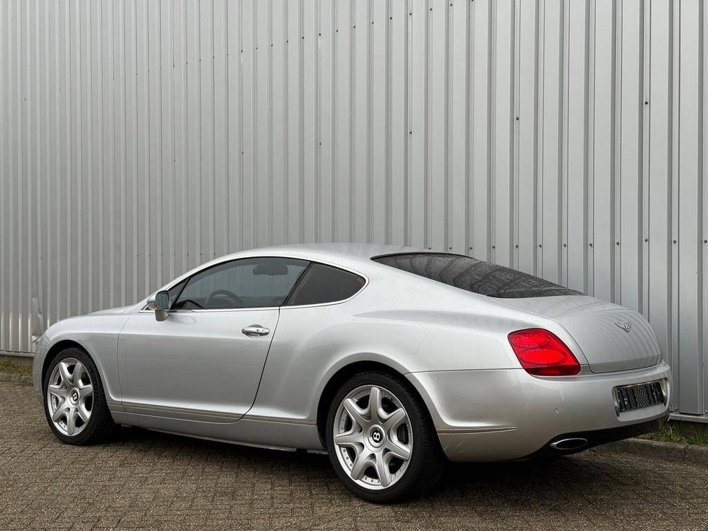 Bentley Continental GT 6.0 W12 YOUNGTIMER z roku 2004 - 10