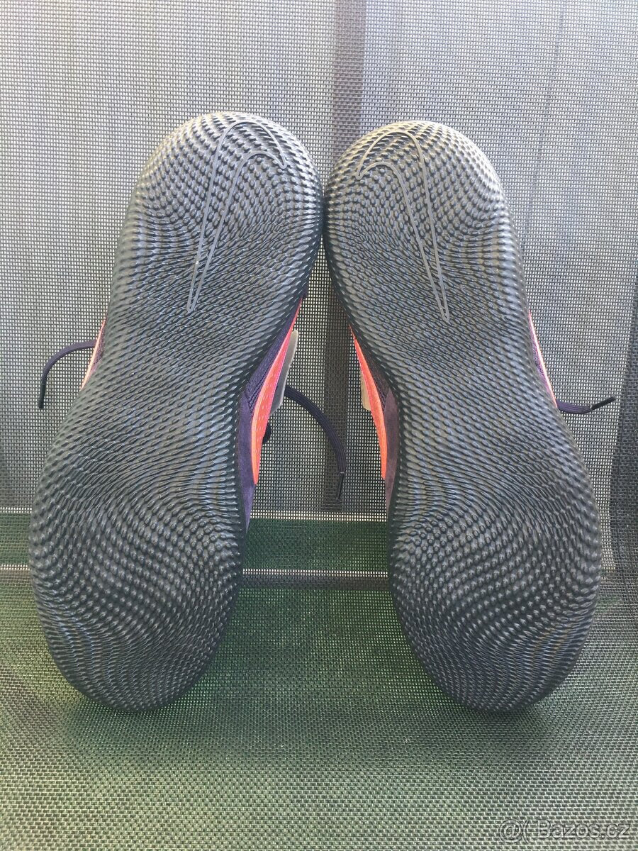 NIKE STREETGATO - 10