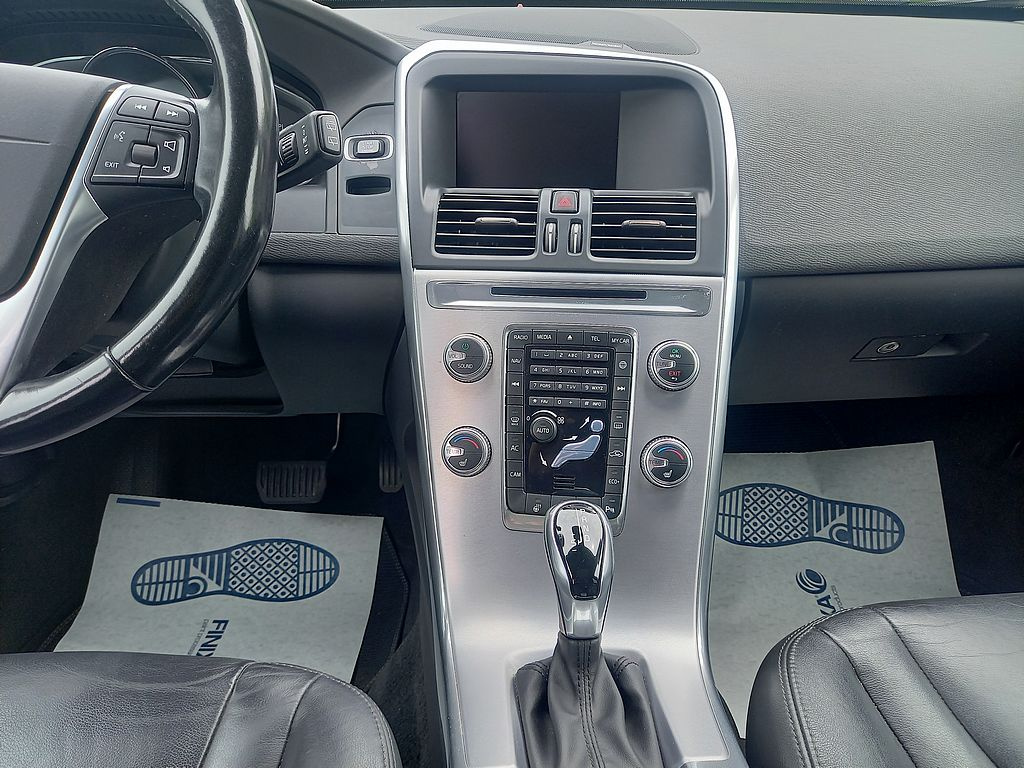 Volvo XC60 2.0D4 140kw+Automat+DPH+ROZVODY - 10