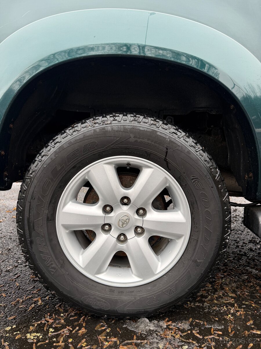 Toyota Hilux 3.0 - 10