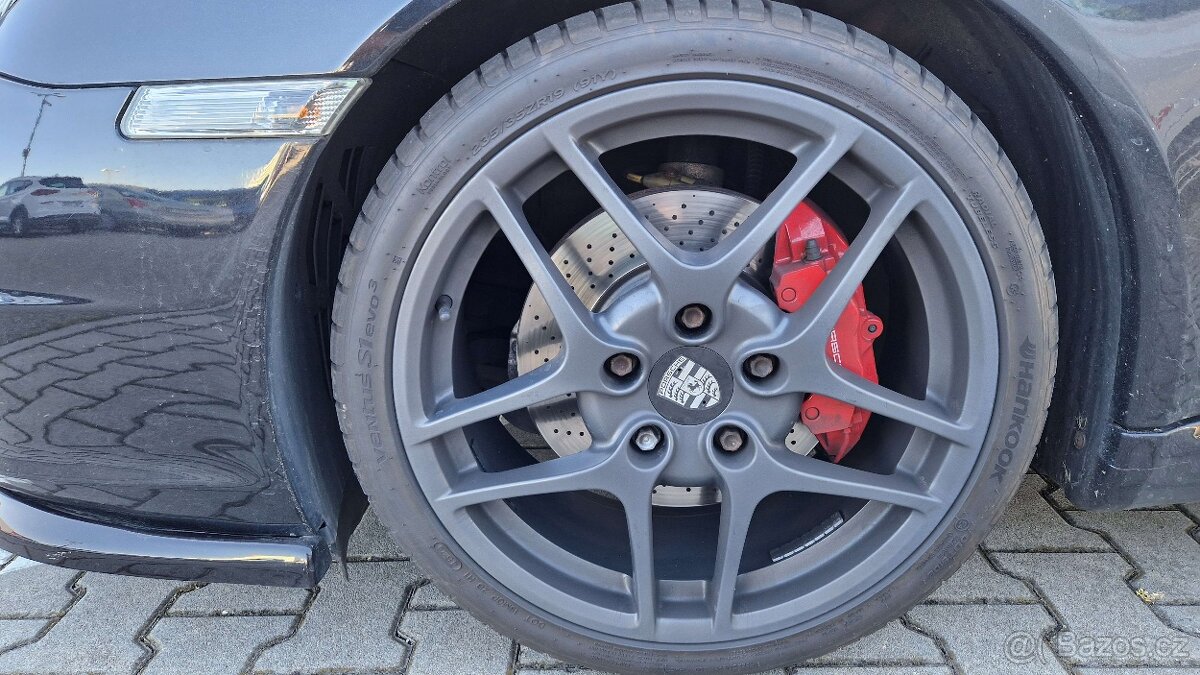 Porsche Carrera 911 S - 10