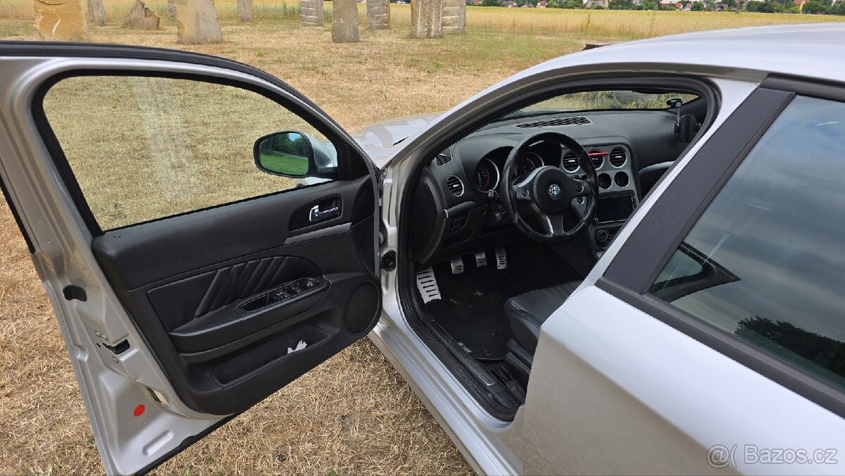 Alfa Romeo 159 Ti - 10