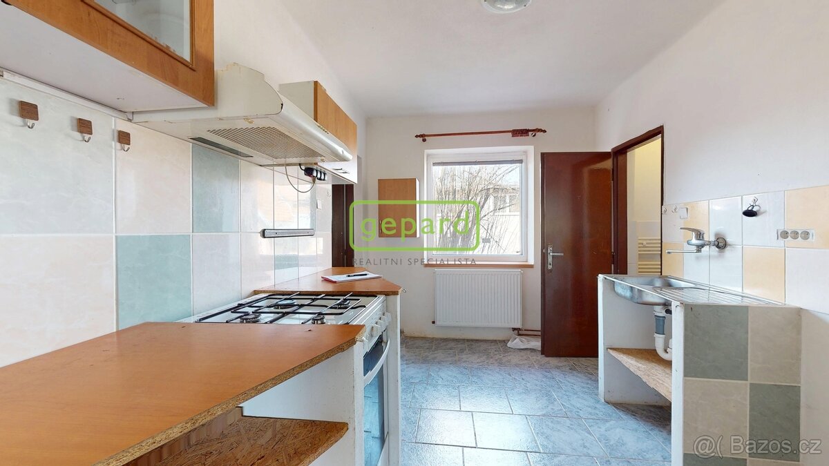 Rodinný dům v obci Poličná u Valašského Meziříčí, okres Vset - 10