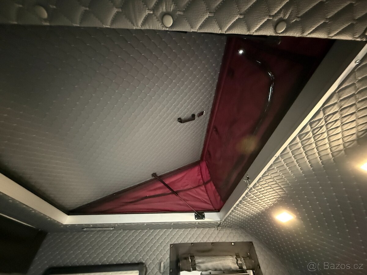 Karavan, Minikaravan do 750kg - 10