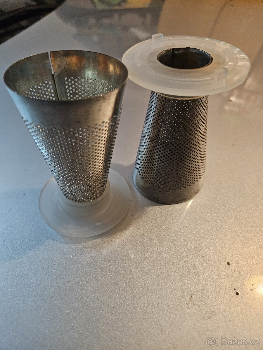 MLÝNEK NA KOŘENÍ A KÁVU ETA 022 - 10