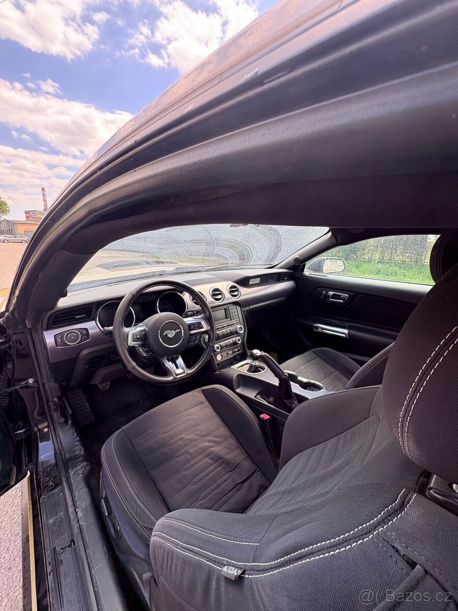 Ford mustang 5.0 V8 GT - 10