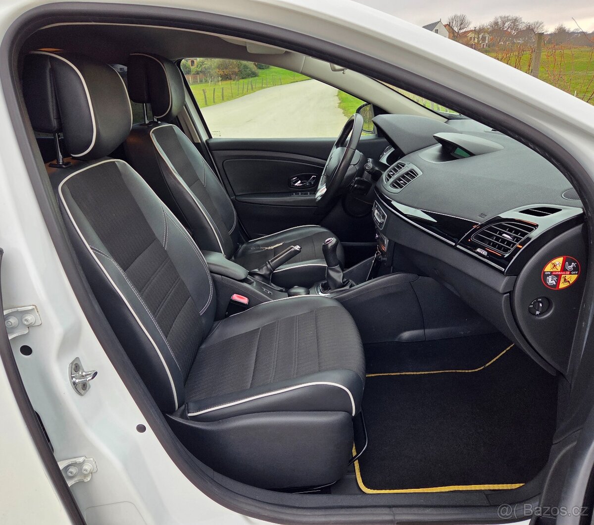 Renault Fluence 1.6 16V 82KW/111 koní R.V.06/2013 - 10
