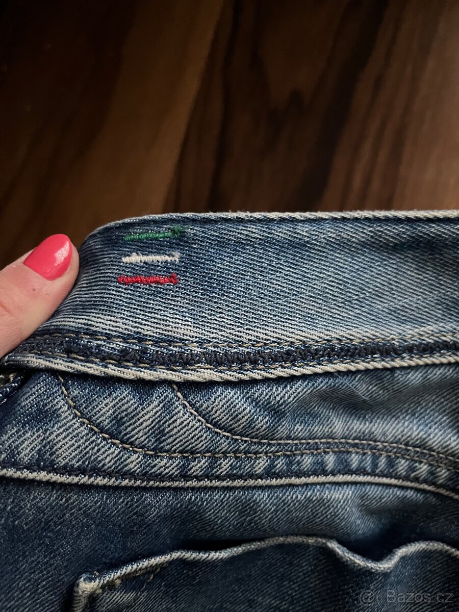Modré džíny s prošoupáním Diesel - 10