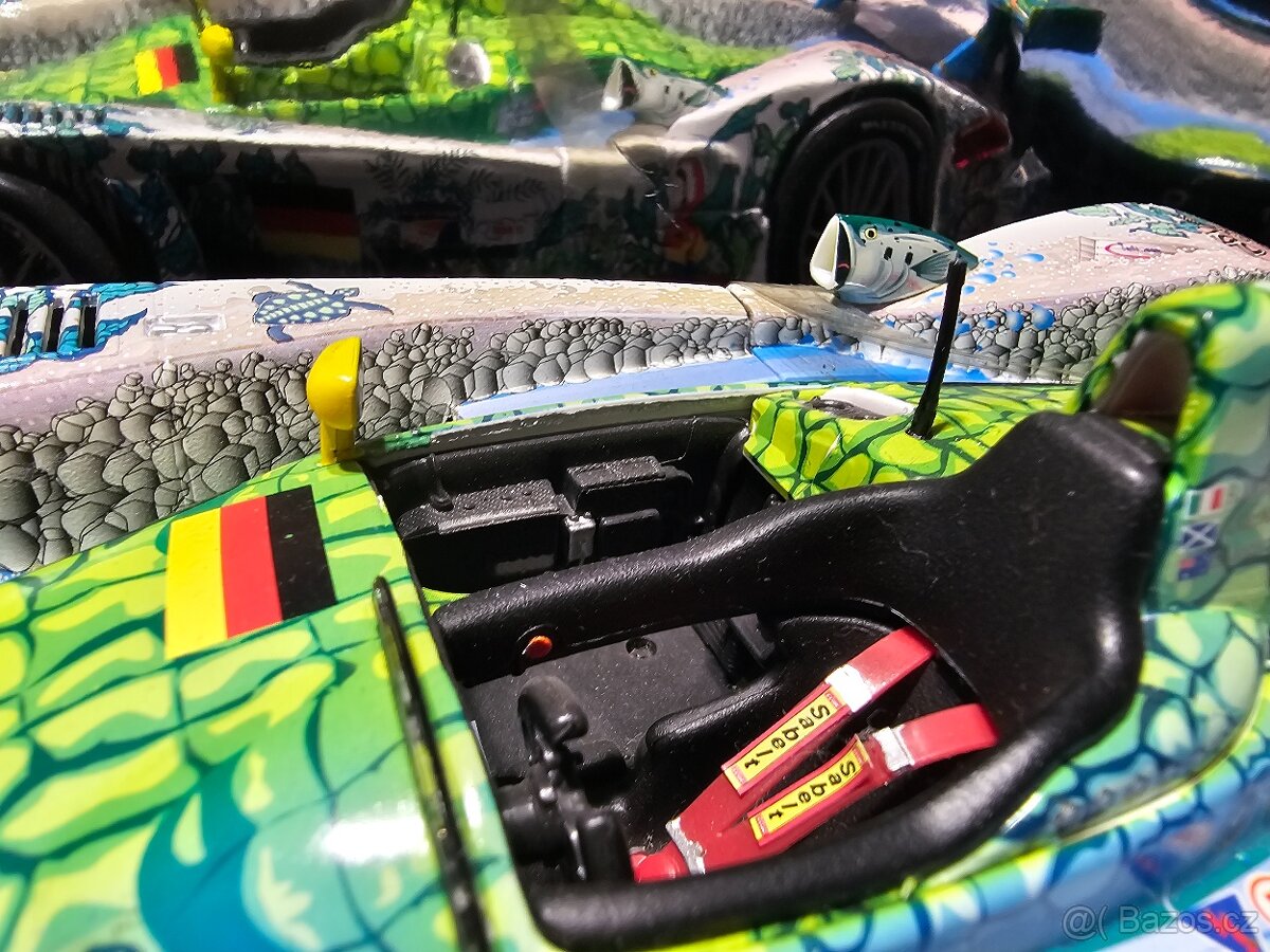 1:18 Vítěz závodu ALMS Adelaide Thousand z roku 2000 -- Audi - 10