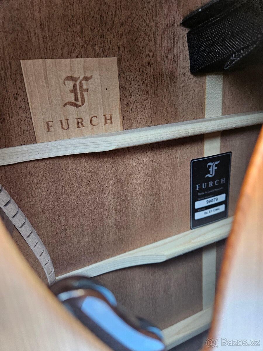 Elektroakustická baskytara FURCH s gigbagem Furch - 10