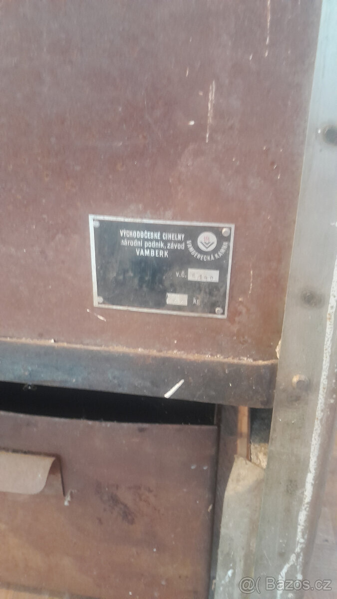 KACHLOVÝ SPORÁK/KAMNA - 10