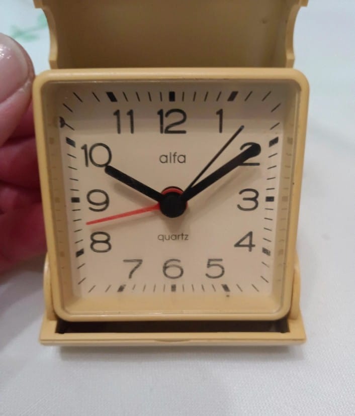 Starý skládací budík - 10