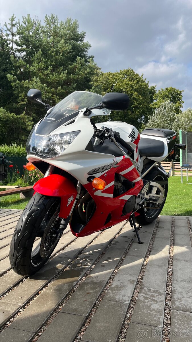 Honda CBR 929 RR Fireblade - 10